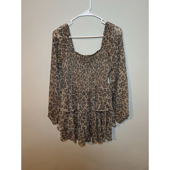 NEW EXPRESS LEOPARD PRINT SMOCKED RUFFLE ROMPER SIZE SMALL - Picture 1 of 5